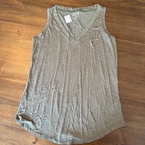 Maurices 24/7 V-Neck Tank Top‎ Women's Olive Green Slub Knit XS NWT